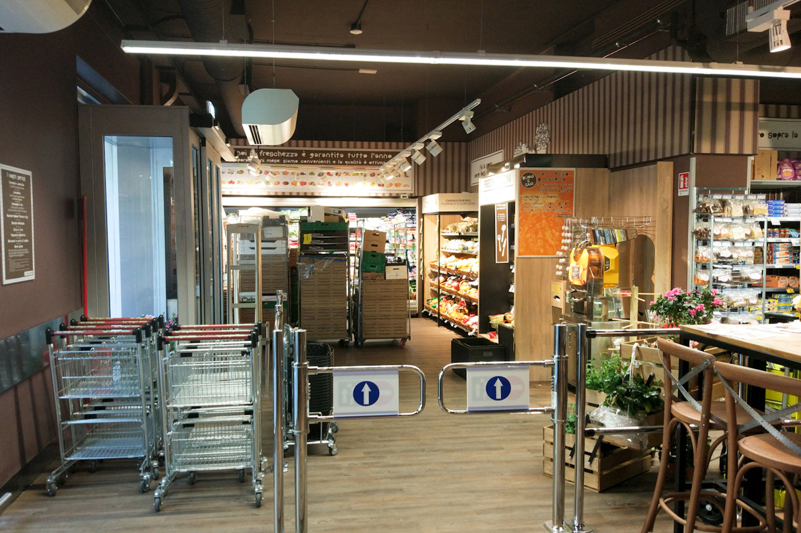 Ristrutturazione supermercato con apertura nuovo punto ristoro viale Abruzzi Milano Traumfabrik studio associato Milano