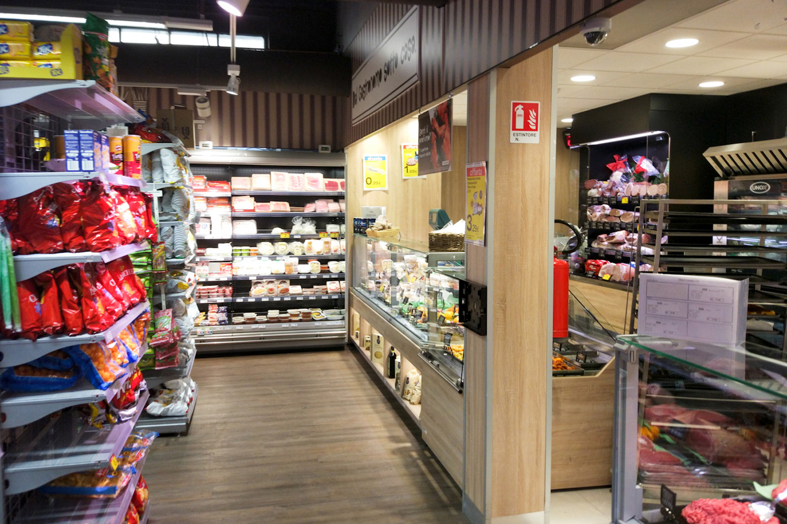 Ristrutturazione supermercato con apertura nuovo punto ristoro viale Abruzzi Milano Traumfabrik studio associato Milano