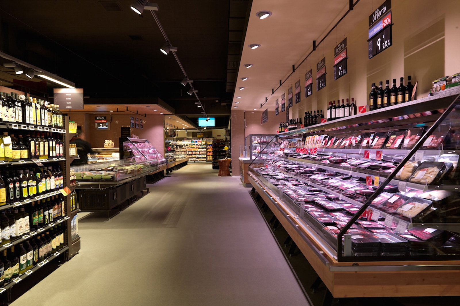 Ristrutturazione e rifacimento layout carrefour market su modello gourmet c.so Colombo Torino Traumfabrik studio associato Milano