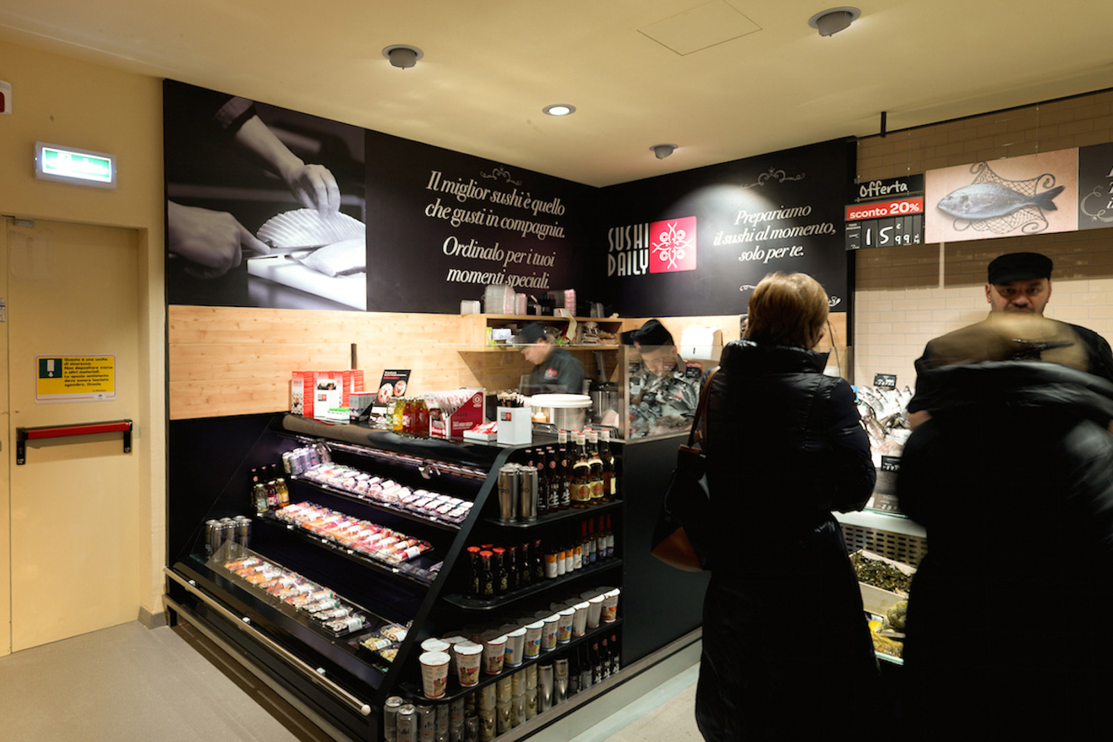 Ristrutturazione e rifacimento layout carrefour market su modello gourmet c.so Colombo Torino Traumfabrik studio associato Milano