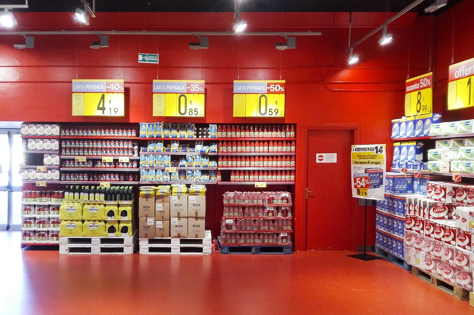 Ristrutturazione rifacimento layout Carrefour market modello Attrazione Legnano (MI) Traumfabrik studio associato Milano